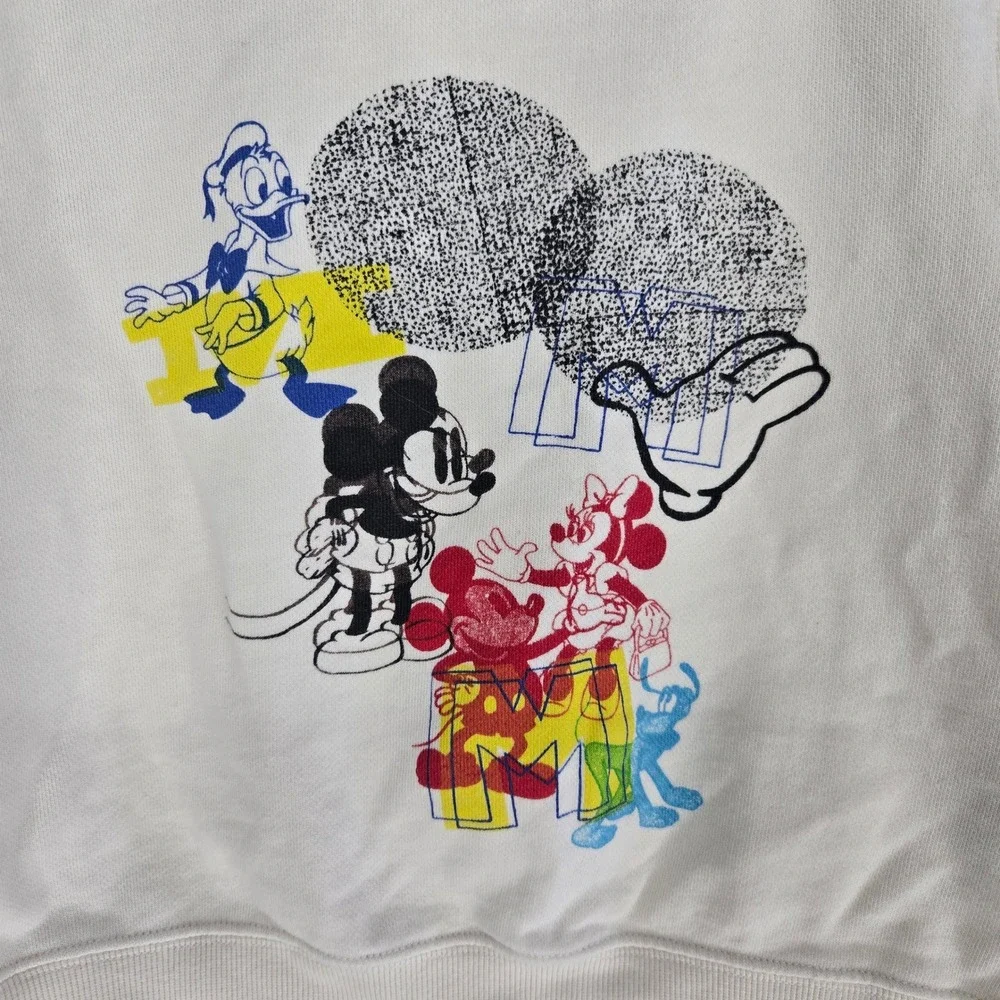 Uniqlo Disney Sweatshirt Sz 6 120 Off White‎ Mickey Minnie Donald Pullover